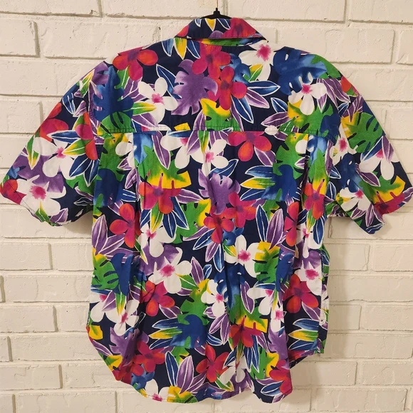 Liz Sport Floral Hawaiian Shirt - Picture 6 of 7